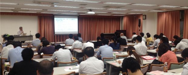 国際資産運用の情報発信やサービス展開を発信する